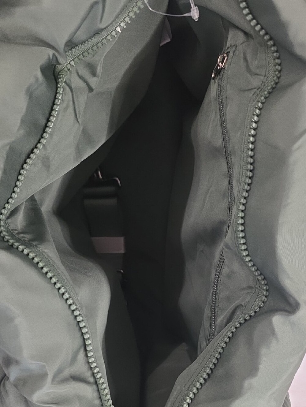 Wilo Travel JAD Front Pocket Travel Tote Sage Green MSRP $118 NWT - Picture 4 of 15